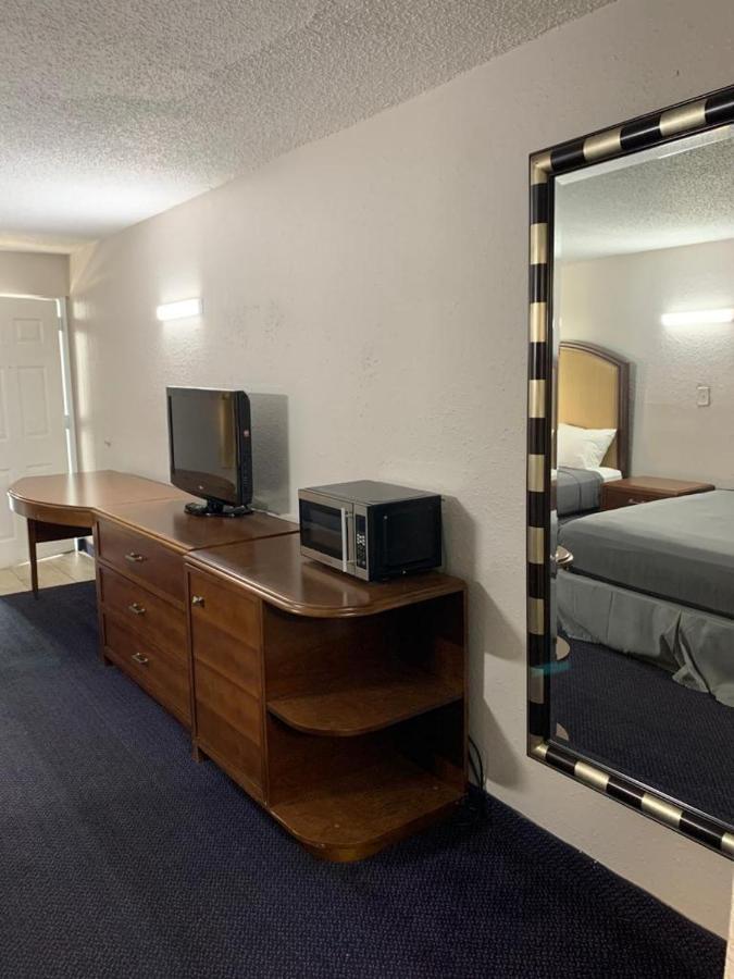 La Casa Inn New Port Richey Gulf Beach Us-19 エクステリア 写真